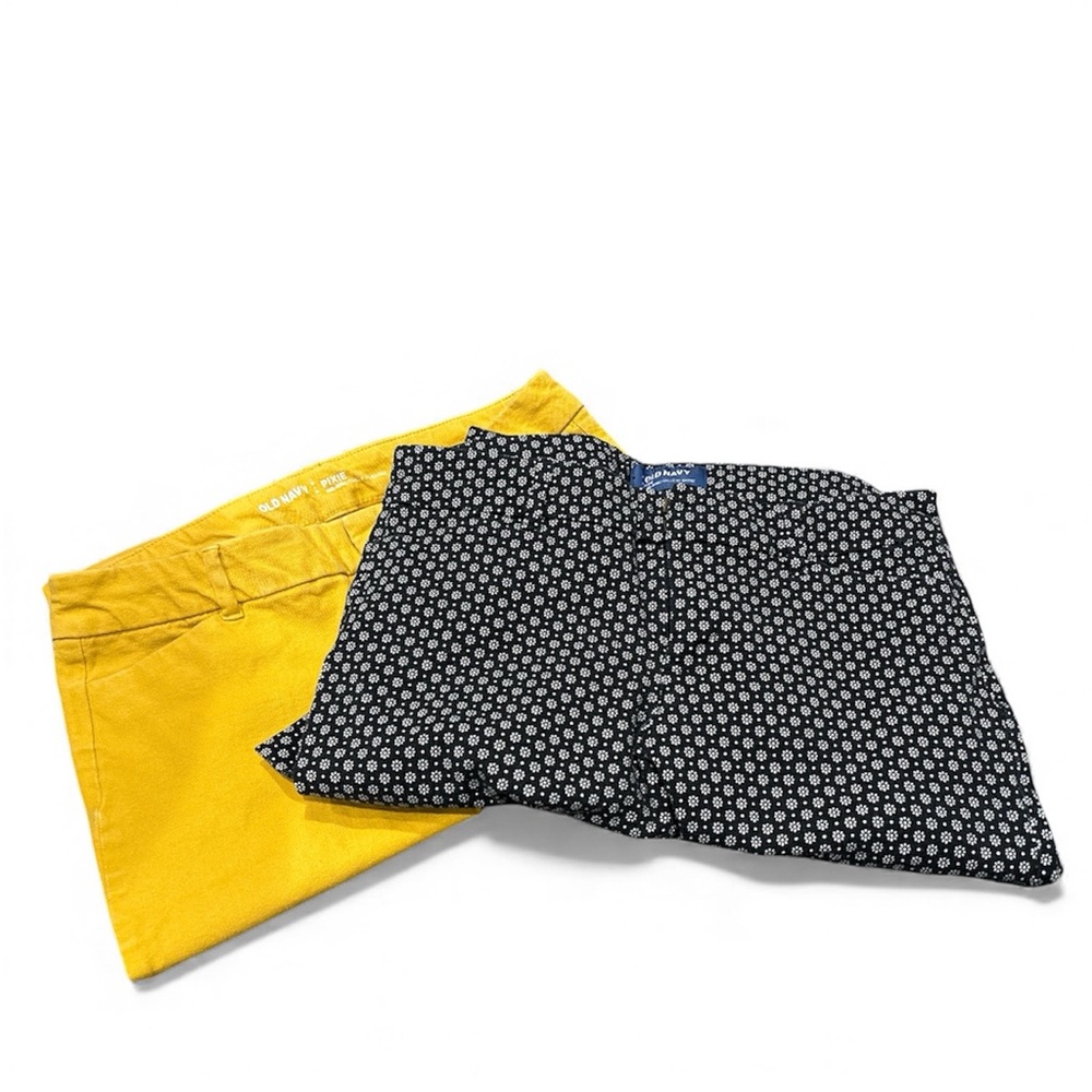 Old Navy Black and White Patterned and Yellow Pixie Pants
